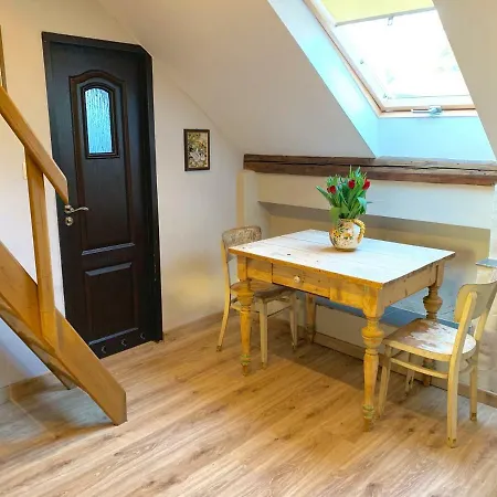Apartment Ostravicky Dvorek Apartma Premysl *
