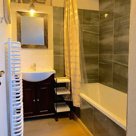 Ostravicky Dvorek Apartma Premysl *